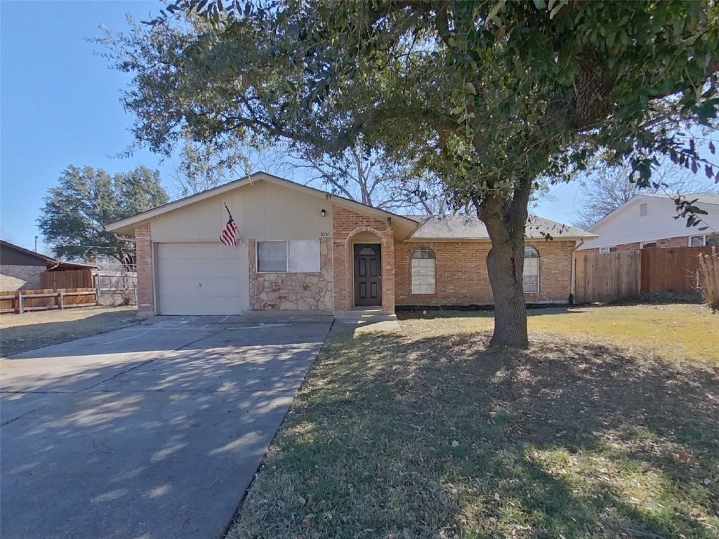 1016 Kay Lynn Street, Mansfield, TX 76063