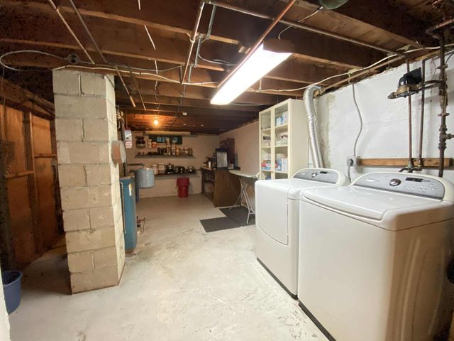 25 Topstone Drive, Danbury, CT 06810