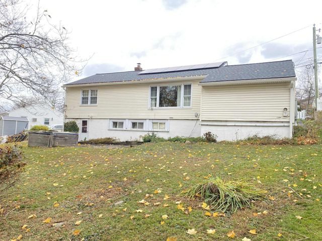 25 Topstone Drive, Danbury, CT 06810