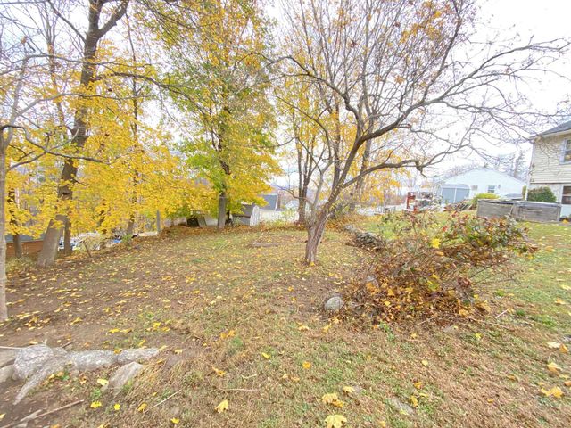 25 Topstone Drive, Danbury, CT 06810