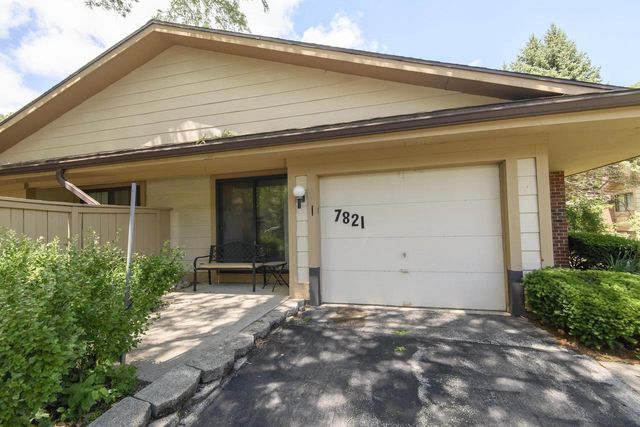 7821 W Heather AVENUE, Milwaukee, WI 53223