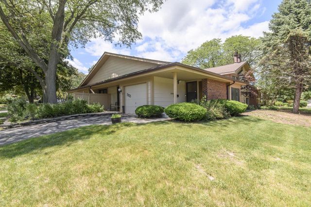 7821 W Heather AVENUE, Milwaukee, WI 53223