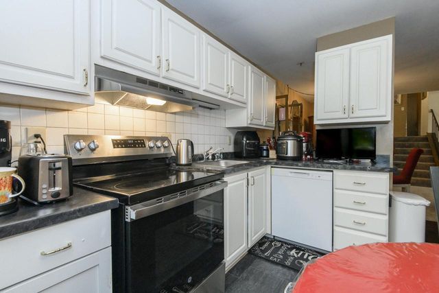 7821 W Heather AVENUE, Milwaukee, WI 53223