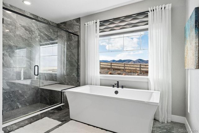 8507 Hotchkiss Loop, Littleton, CO 80125