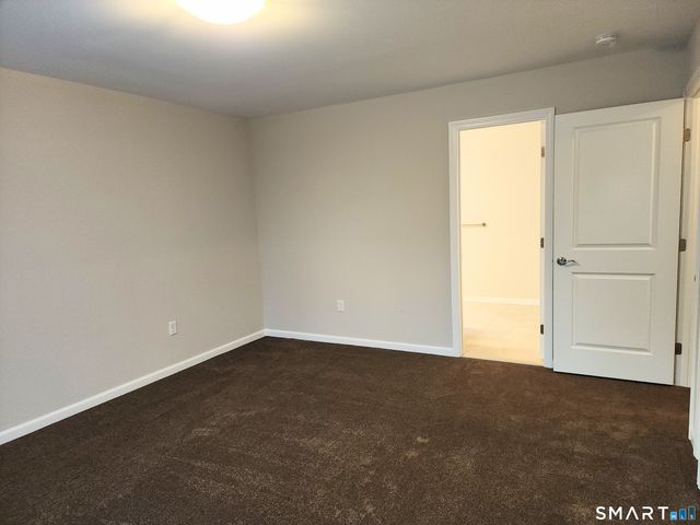 22 Lombard Circle 8, North Haven, CT 06473