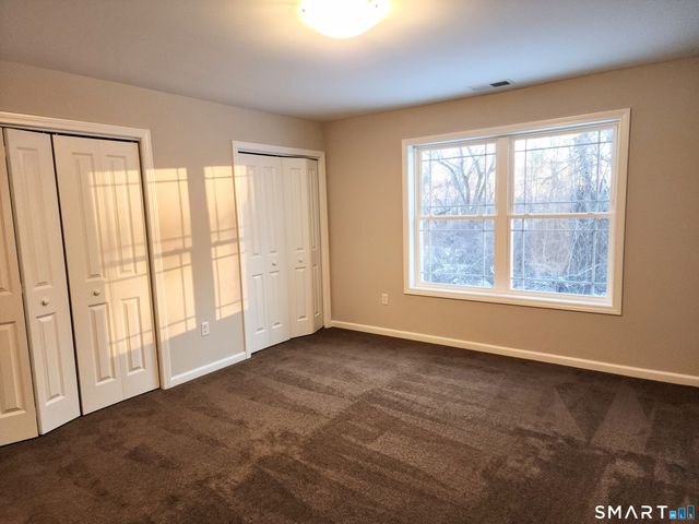 22 Lombard Circle 8, North Haven, CT 06473