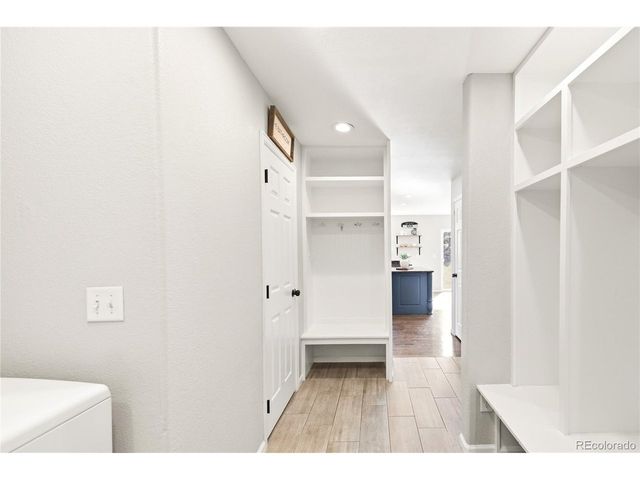 5247 S Riviera Cir, Aurora, CO 80015