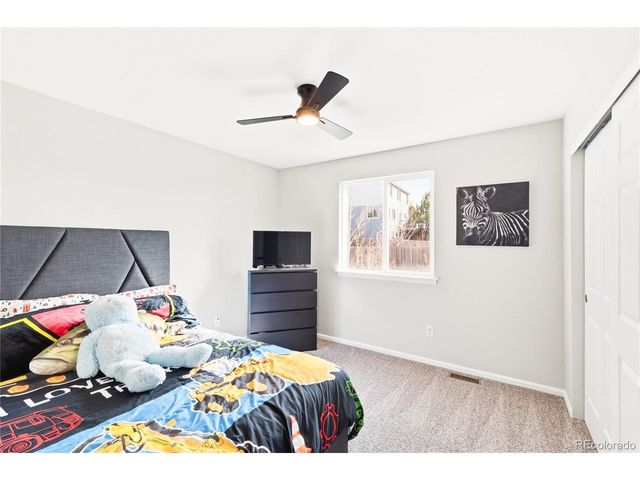 5247 S Riviera Cir, Aurora, CO 80015