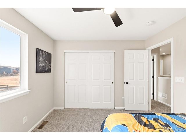 5247 S Riviera Cir, Aurora, CO 80015