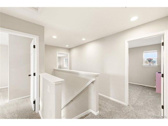 5247 S Riviera Cir, Aurora, CO 80015