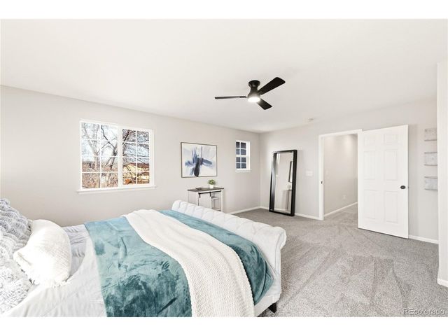 5247 S Riviera Cir, Aurora, CO 80015