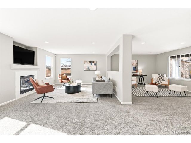 5247 S Riviera Cir, Aurora, CO 80015