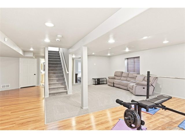 5247 S Riviera Cir, Aurora, CO 80015