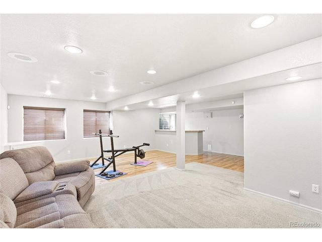 5247 S Riviera Cir, Aurora, CO 80015