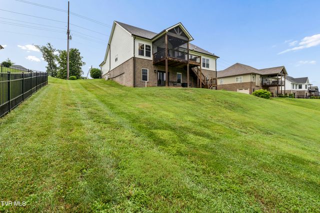822 Hales Chapel Road, Johnson City, TN 37615