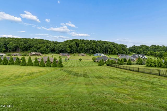 822 Hales Chapel Road, Johnson City, TN 37615