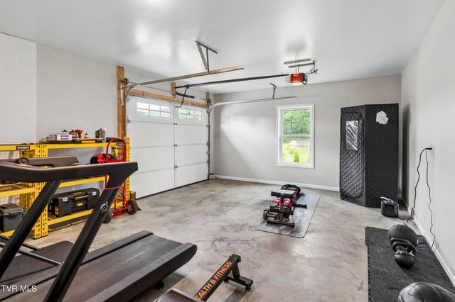 822 Hales Chapel Road, Johnson City, TN 37615