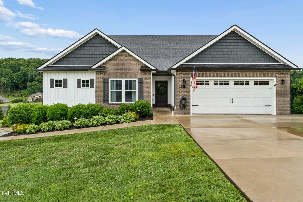 822 Hales Chapel Road, Johnson City, TN 37615