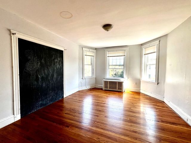 76 Babcock Street 3, Brookline, MA 02446