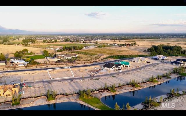 3696 N Templeton Way, Eagle, ID 83616
