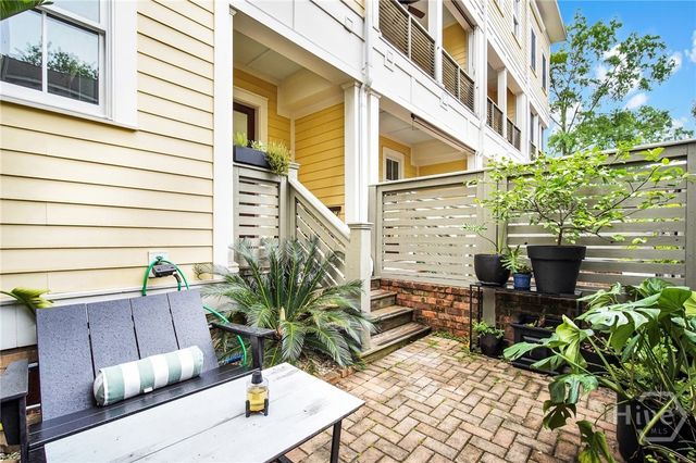 718 Tattnall Street, Savannah, GA 31401