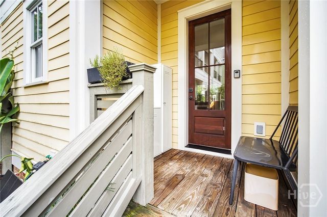 718 Tattnall Street, Savannah, GA 31401