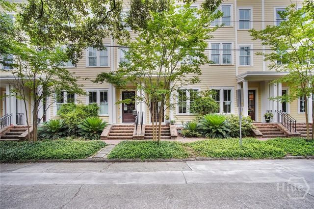 718 Tattnall Street, Savannah, GA 31401