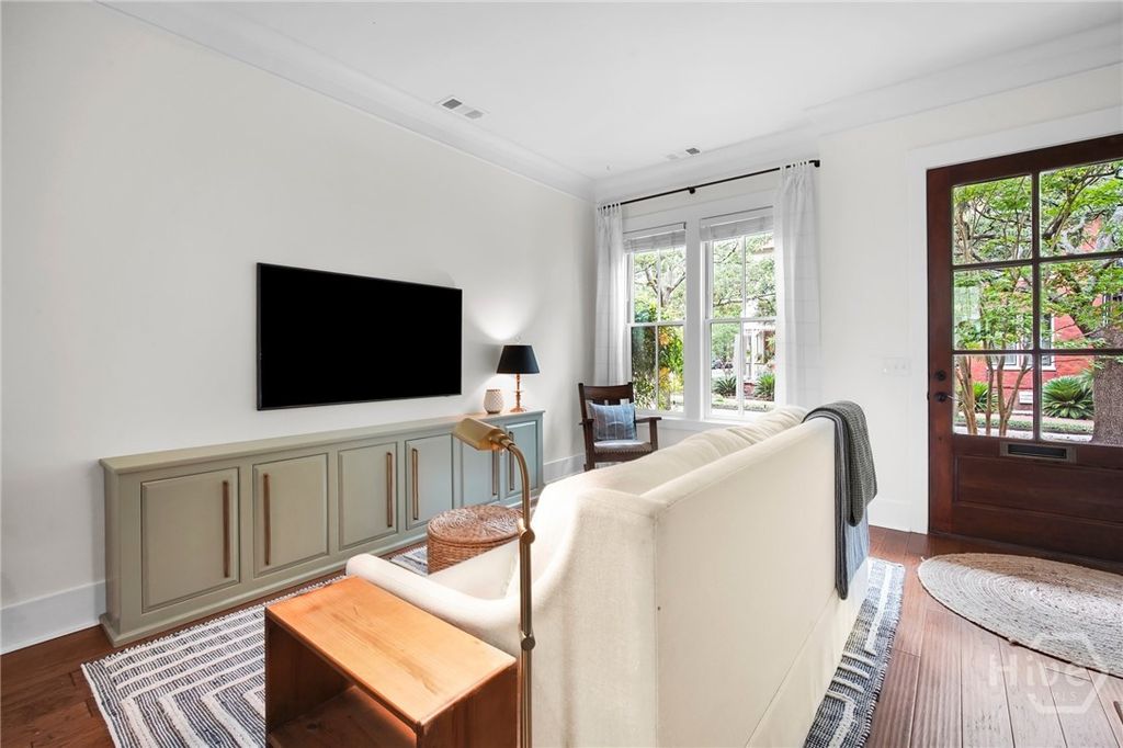 Image 16 of property listing at 718 Tattnall Street, Savannah, GA 31401