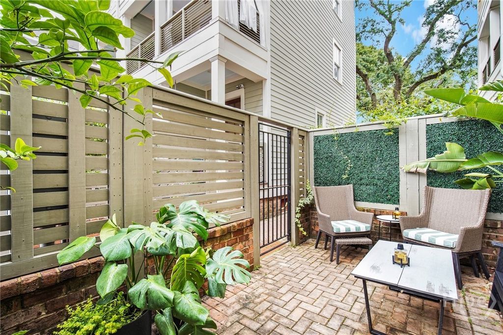 Image 24 of property listing at 718 Tattnall Street, Savannah, GA 31401