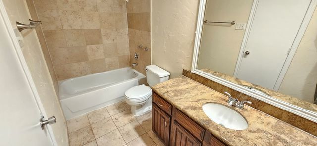 1721 Saint James, Carrollton, TX 75007