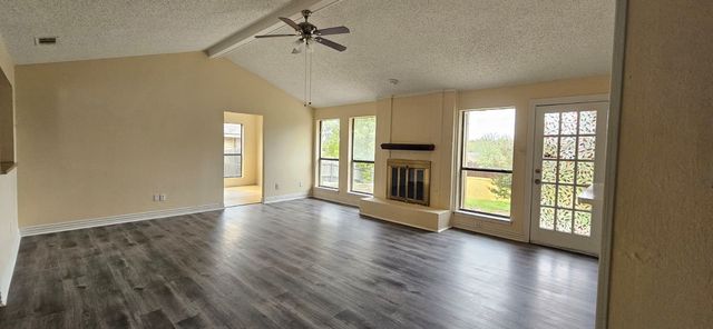 1721 Saint James, Carrollton, TX 75007