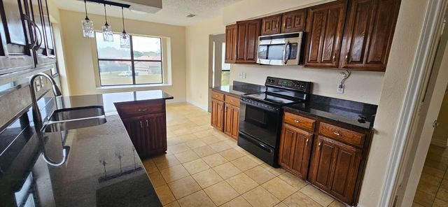 1721 Saint James, Carrollton, TX 75007