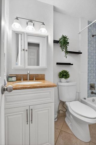 2814 SW Natura Boulevard A, Deerfield Beach, FL 33441