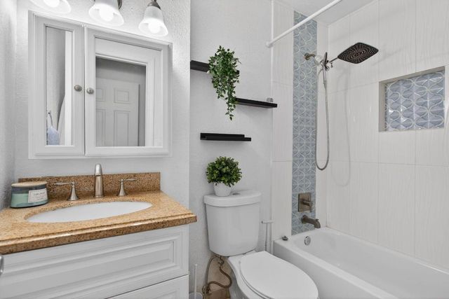 2814 SW Natura Boulevard A, Deerfield Beach, FL 33441