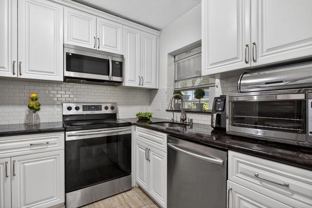 2814 SW Natura Boulevard A, Deerfield Beach, FL 33441