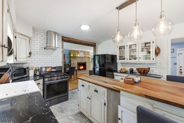 516 County Road 579, Alexandria Twp., NJ 08827