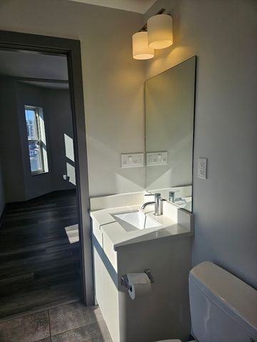 145 Newbury Avenue 8, Quincy, MA 02171