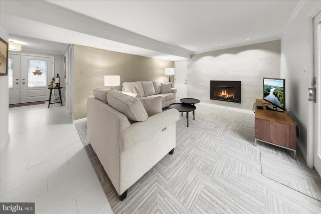 1146 VALLEY DR, Pasadena, MD 21122