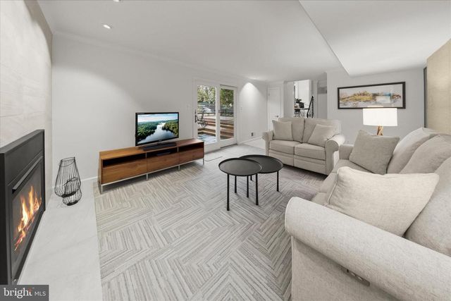 1146 VALLEY DR, Pasadena, MD 21122