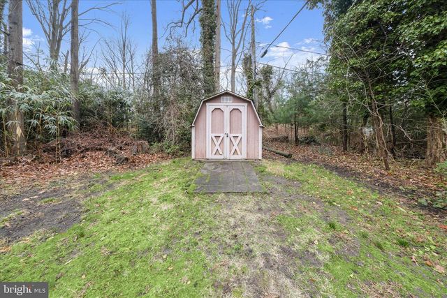 1146 VALLEY DR, Pasadena, MD 21122