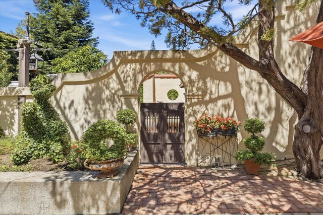 18000 Overlook Road, Los Gatos, CA 95030