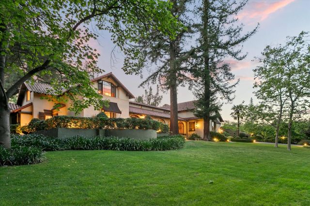 18000 Overlook Road, Los Gatos, CA 95030