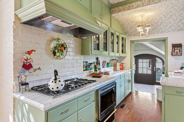 18000 Overlook Road, Los Gatos, CA 95030