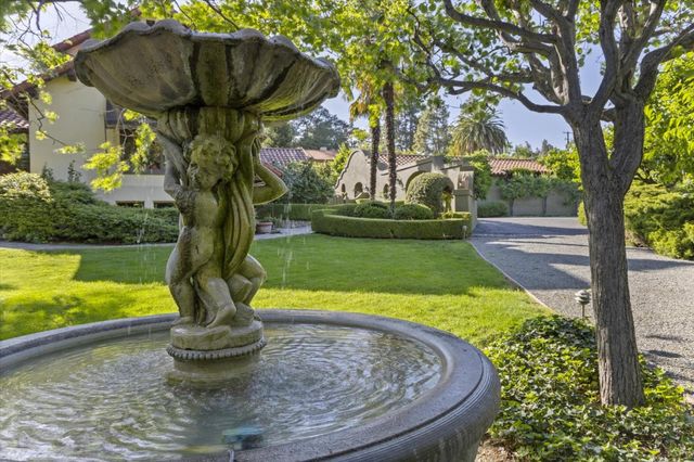 18000 Overlook Road, Los Gatos, CA 95030