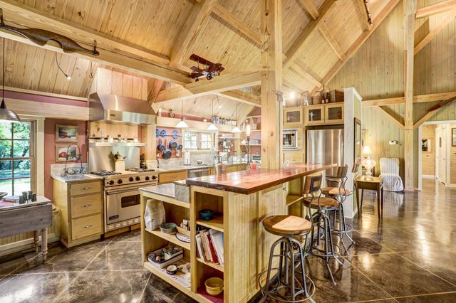 353 Spanish Canyon Trail, West Point, TX 78963