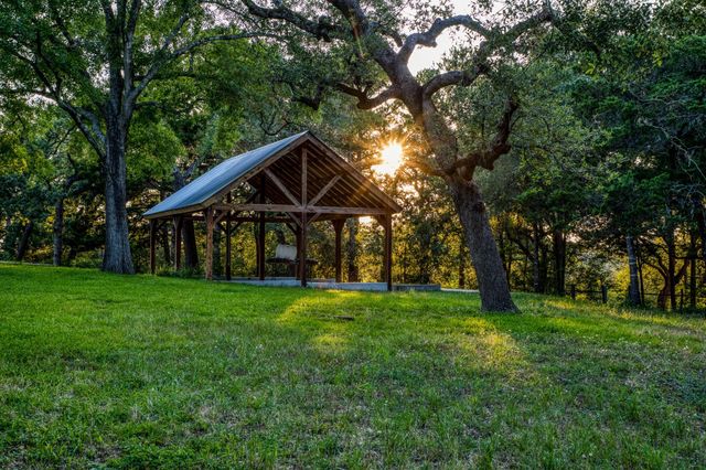 353 Spanish Canyon Trail, West Point, TX 78963