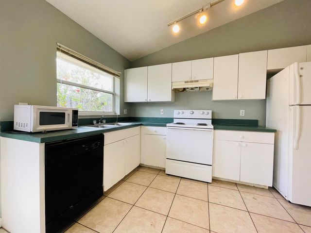 1654 Hawthorne Place, Wellington, FL 33414