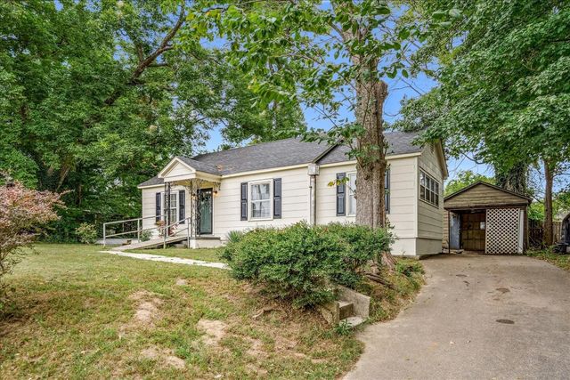 210 KINNEY AVE, Covington, TN 38019