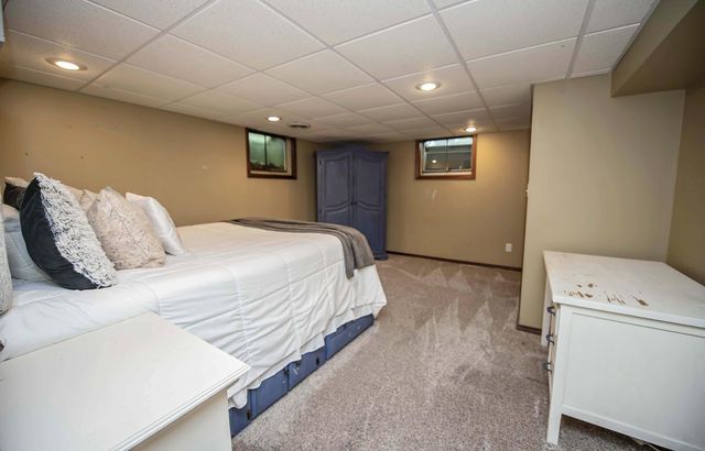 1635 E Elm Street, Springfield, MO 65802