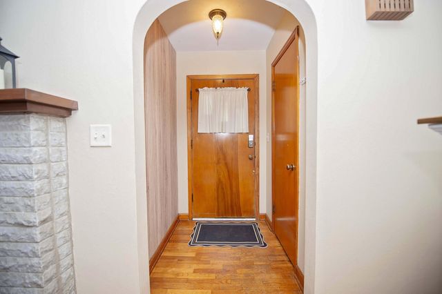 1635 E Elm Street, Springfield, MO 65802